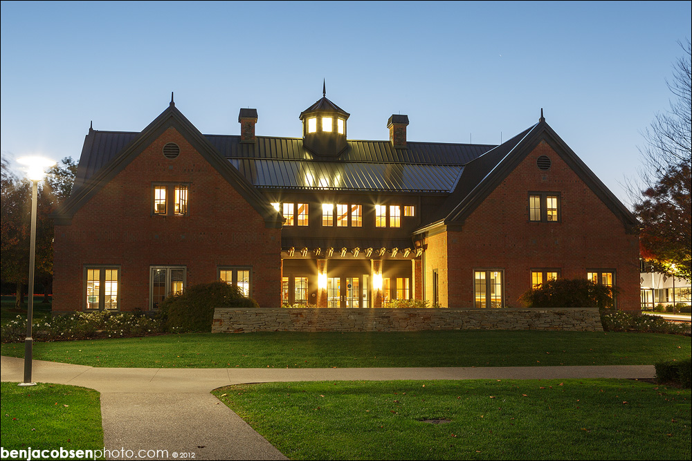 IMAGE: http://www.benjacobsenphoto.com/blog/wp-content/gallery/collaborative/canon-eos-5d-mark-iii-bjp_8410.jpg