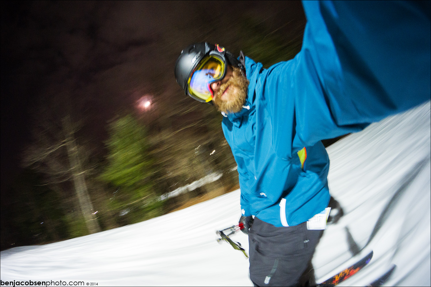 IMAGE: http://www.benjacobsenphoto.com/blog/wp-content/gallery/size-matters/x-a1-dscf2396.jpg